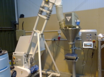 Powder Filling & Packaging Machinery Photo