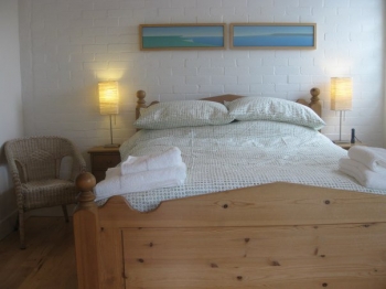 Les Pourciaux Cottage Rental Alderney